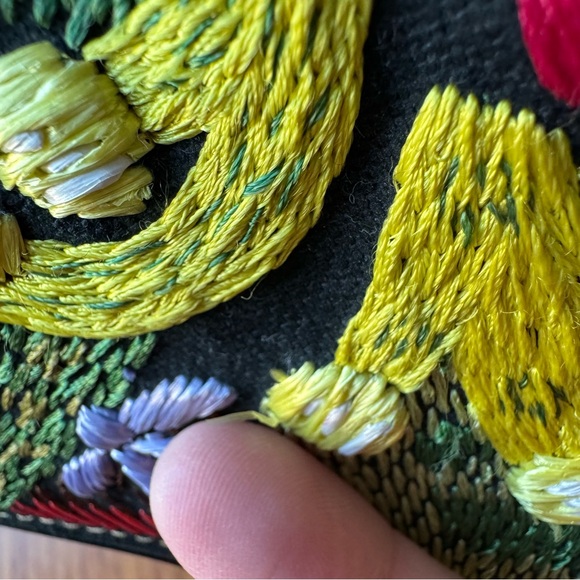 Eric Javits Wicker Bag Frog Print Embroidery - Picture 14 of 17